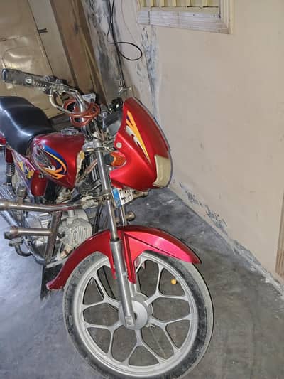 united 100 in good condation