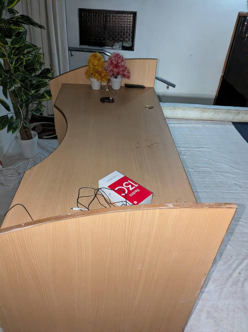 computer table 6