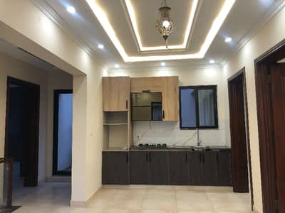 10 Marla Upper Portion Available For Rent In Park View City Lahore