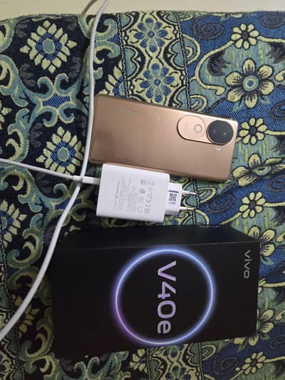 vivo v40e 10 by 10 condition. 2 month warranty