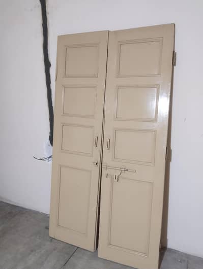 Dyar wood door