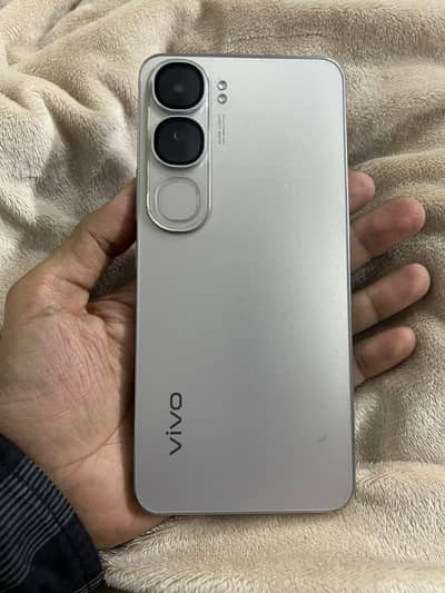 Vivo Y200 08/128 lush condition 10/10