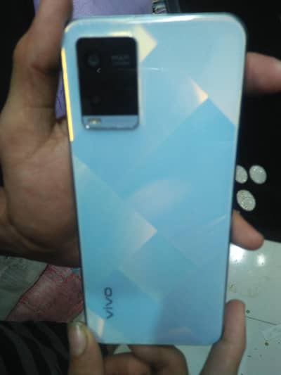 VIVO Y21