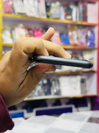 Iphone 11 PTA approved