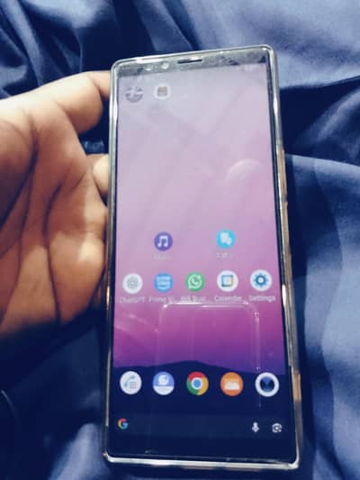 Sony Xperia 1 non PTA. only back glass crash 10.9 condition