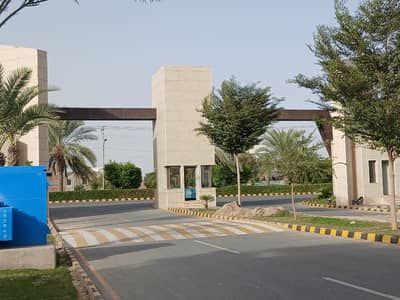 32 Marla Residential Corner Plot For Sale