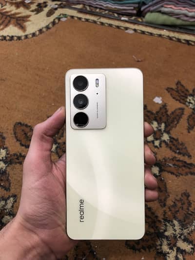 Realme c75