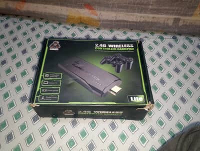 2.4G WIRELESS CONTROLLER GAMEPAD