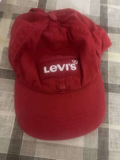 Levis cap