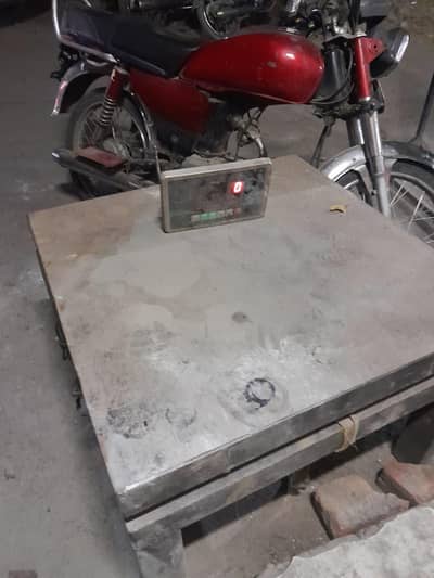 Digital Scale maximum 1'Ton