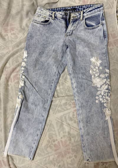 Three 10/10 jeans in 2200/=