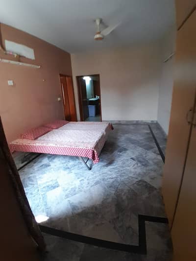 10 Marla Ideal Location Good Condition House For Sale In M Block Model Town Ext Lahore