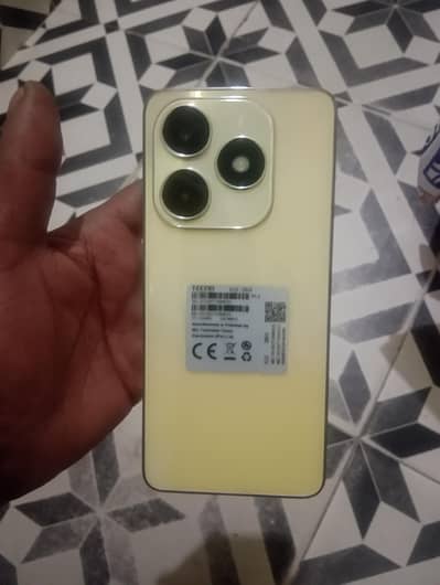 tacno spark 20 8+8  256