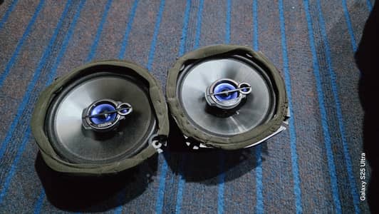 Clarion car speakers