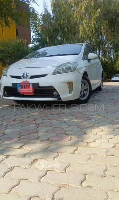 Toyota Prius 2015 model