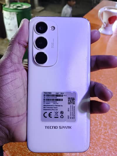 Tecno spark 40 pro plus