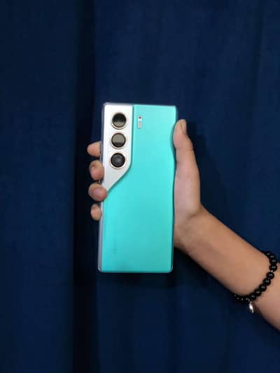 Tecno Camon 40 Pro – 1 Month Used – Complete Box – Under Warranty