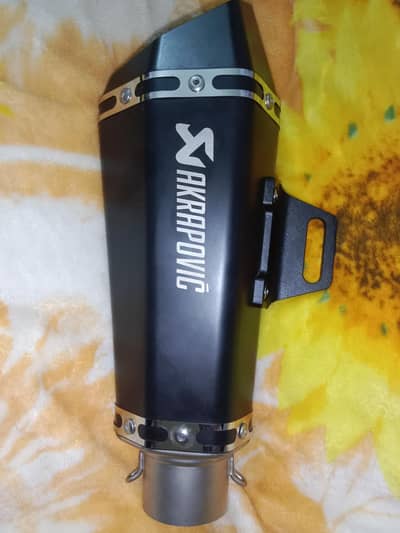 Akrapovic shark exhaust with db killer + bend pipe for CD 70 bike