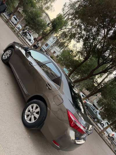 Toyota corolla altis gande