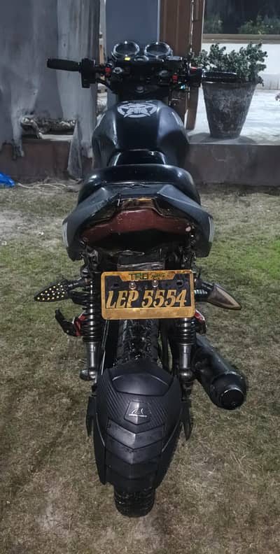 Ravi piaggo 125 cc bike