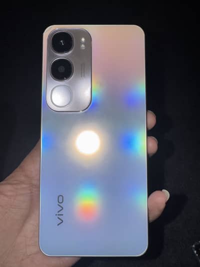 VIVO Y19s Pta approved 4+4/128 FULL BOX AND CHARGER