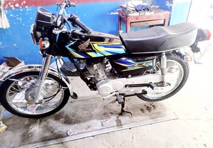 HONDA 125CG 2015 MODEL LIKE NEW BIKE