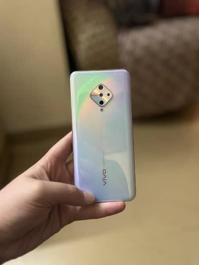 Vivo Y51 in excellent condition