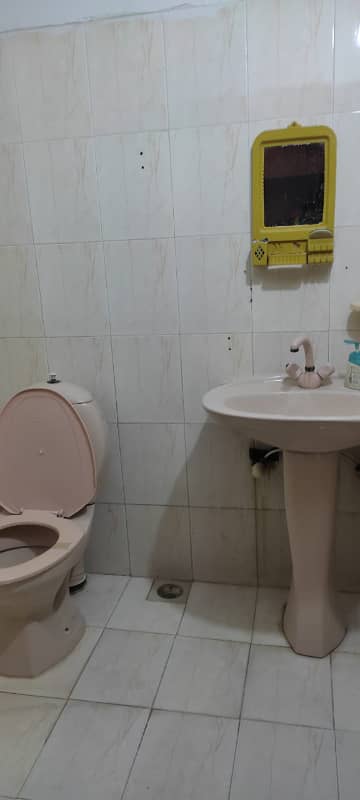 COMMERCIAL SPACE FOR RENT