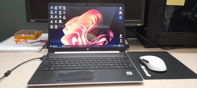 HP Core i7-1065G7 - 8GB DDR4 Ram - 256 GB NVME - 15.6 Inch - Numpad