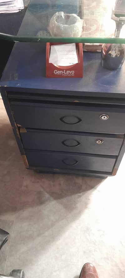 Office table 12 mm glass