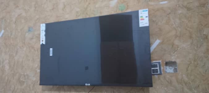 10 din use 43" LED bilkul new hai slim smart android