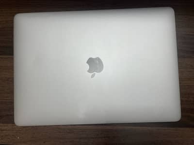 Macbook Pro 2017 late Touch bar 16/265 10/10