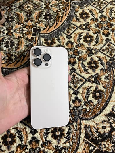 iPhone 16 pro max jv