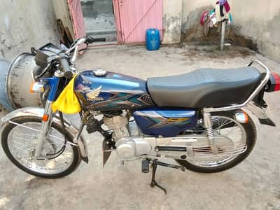 Honda CG 125 2025
