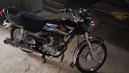 honda 125 black