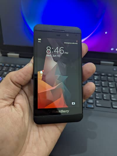 Blackberry Z10 Full Sim Time Available