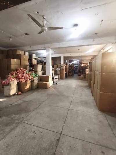 MIAN ESTATE OFFERS 5 MARLA COMMERCIAL BASEMENT Hall AVAILABLE FOR RENT FOR WAREHOUSE, OFFICE etc