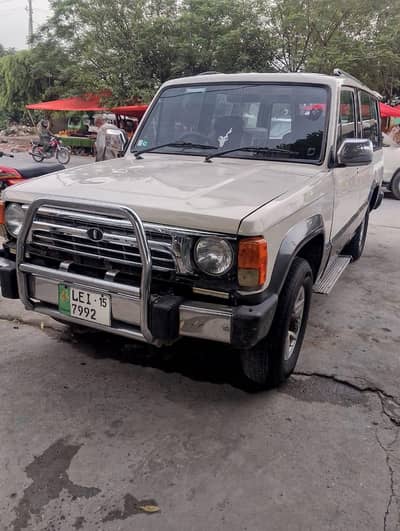 Toyota Corolla 2D urgent sale