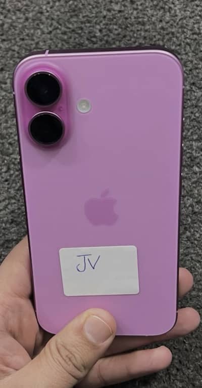 iPhone 16 plus pink