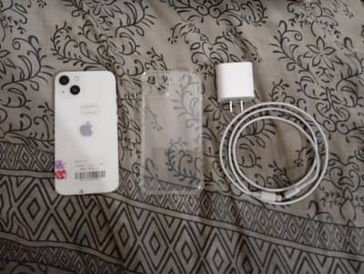 iPhone 13 256 GB nonpta 10/10 condition waterpack with charger BH 100%