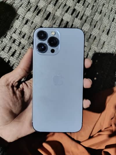 13pro max 10/10 256gb face id on true tone on battery health 100