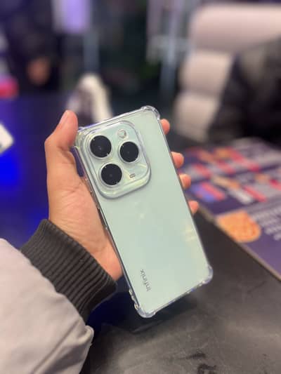 Infinix hot 40 pro 8+8/256