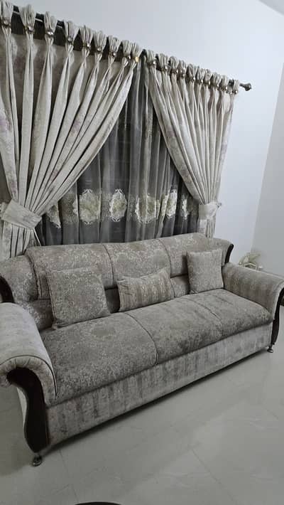 SOFA SET FOR SALE