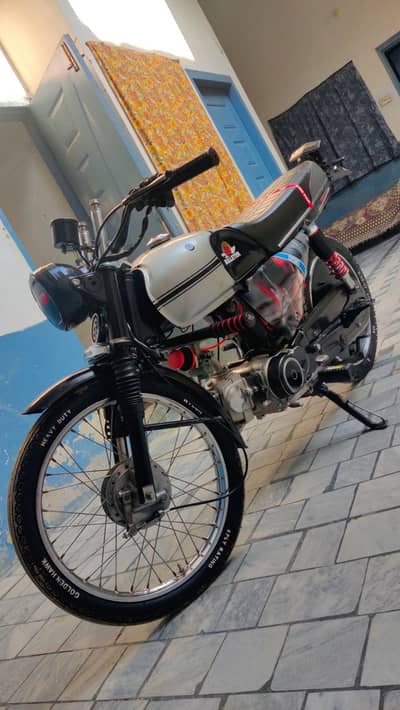 bike main koi masla Nai new teyar huwa ha ful dabel saman ha sat