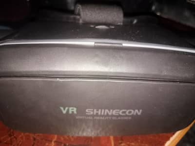 virtual reality headset (vr)