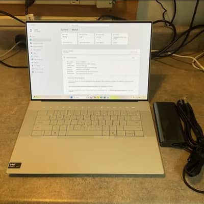 Dell Xps 7720 Intel i7-11th 2.90GHz 32GB RAM 512GB SSD Windows 11 Pro