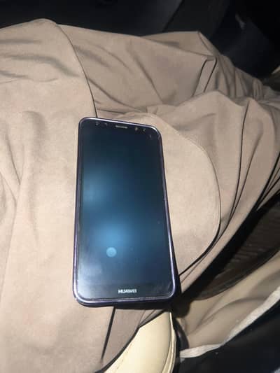 mate 10 lite 10 by 9 condition just buy lp use no open and no repair