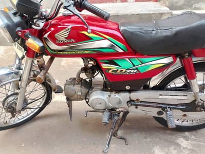 lush condition bike pr sirf 3k lgna ha baqi all ok new condition
