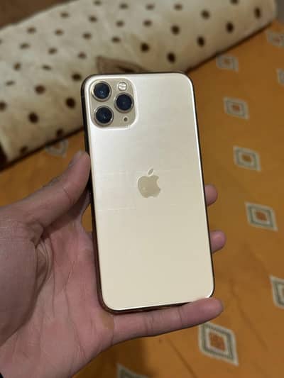 i phone 11 pro golden