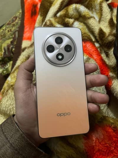 Oppo  Reno 12F 5g 12+4Gb  256Gb